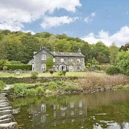 Riverbank At Stepping Stones